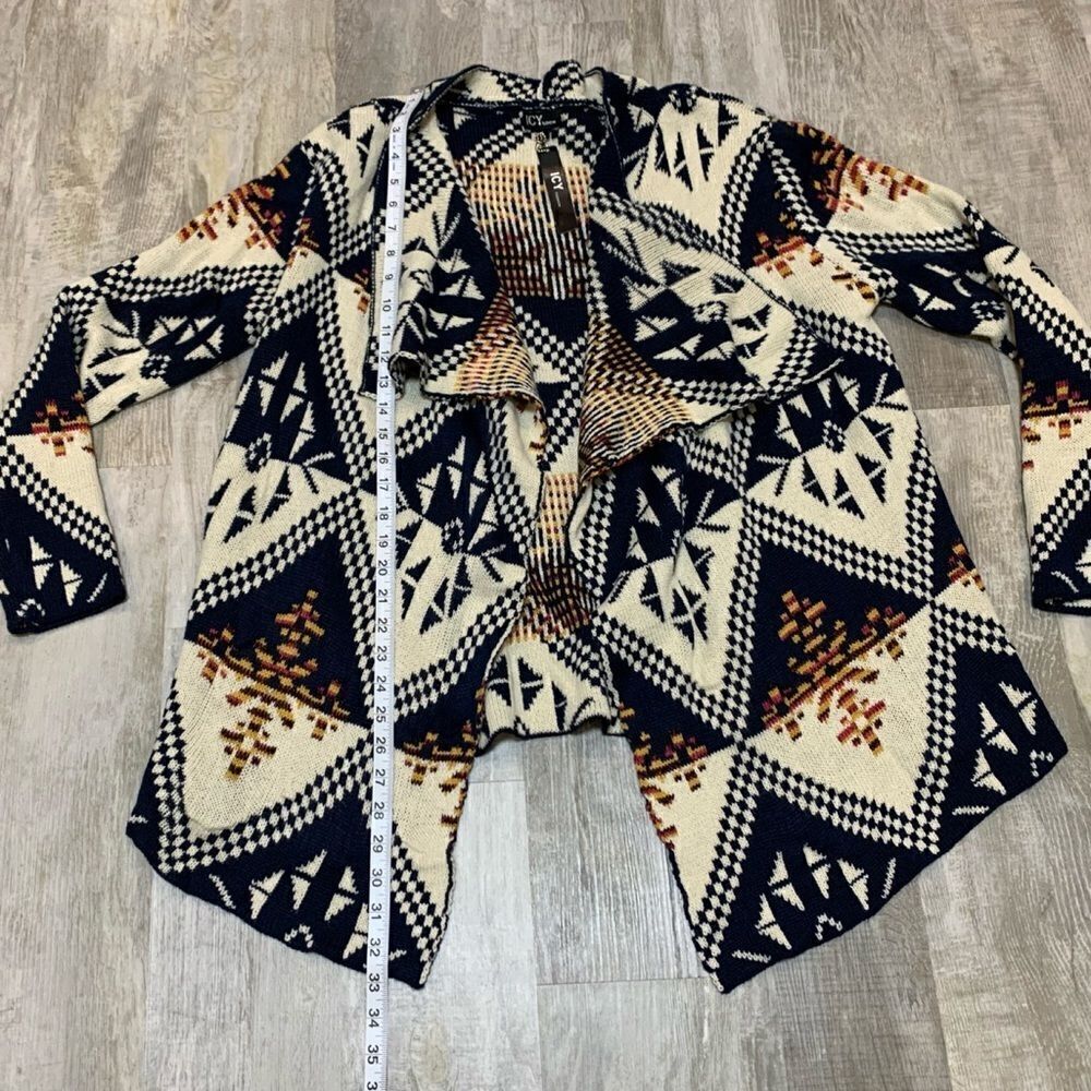 NWT Icy Fashion Sweaters Aztec Print Open Cardigan size M - Picture 6 of 12